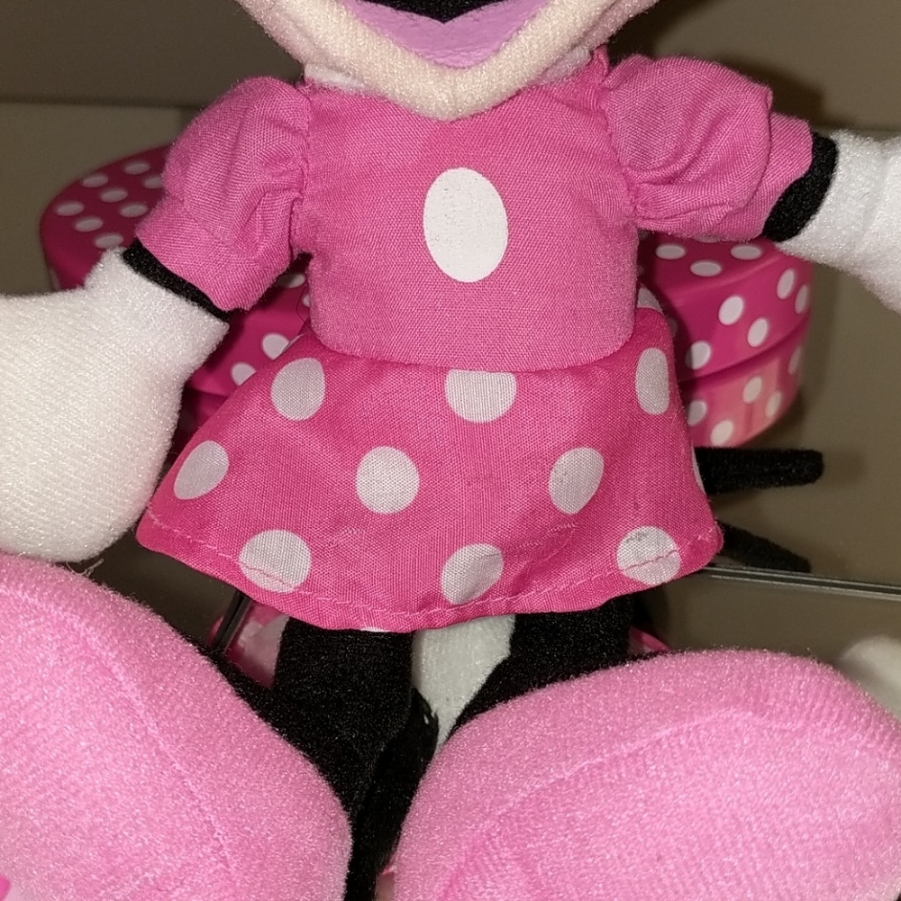 Disney NWT necklace, Minnie dancing jewelr… - Picture 6 of 8